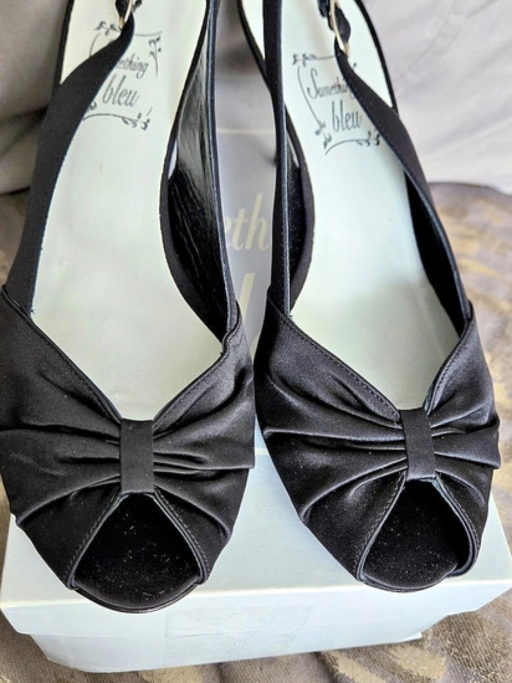 Something Bleu Italy Black Satin Pleated Peep Toe Slingback Heels 10B NIB
